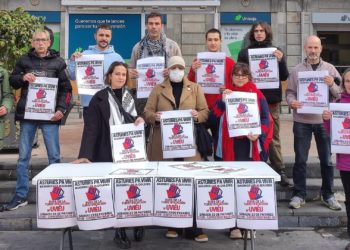 ‘Asturias pa vivir’ se manifiesta por una vivienda asequible y prepara una ruta de ‘turistificación’ por Oviedo