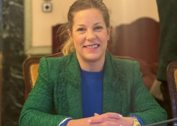 Crisis en Vox en Oviedo: Elena Figaredo consuma su salida del Grupo Municipal por «motivos personales»