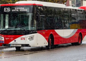 La amenaza de huelga en EMTUSA sobrevive con los únicos apoyos de CCOO y USO