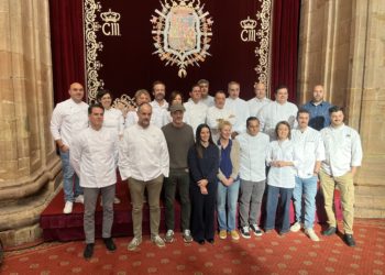 La cena solidaria «Desde Asturias para Valencia» agota plazas y recauda más de 100.000 euros