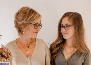 Los rincones más emblemáticos de Asturias ya tienen su ‘travel poster’: «Las láminas captan momentos y tienen vida»