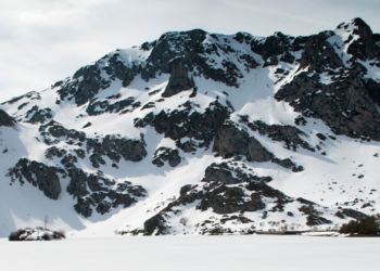 Uno de los otoños más cálidos en Asturias desde que hay registros dará paso a un invierno «seco» y «caluroso»