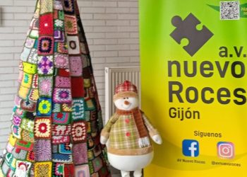 Mucho más que un árbol de Navidad: el ‘abeto’ de Nuevo Roces que es símbolo de «cooperación, superación y sororidad»