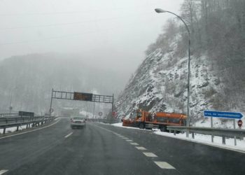 Delegación del Gobierno activará esta noche la alerta del Plan de Vialidad Invernal en el Huerna y Pajares