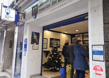 Administraciones y clientes calientan motores para el gran domingo de la Lotería de Navidad: «Gijón lo va a petar»