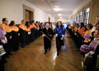 El rector defiende la universidad pública como garante del conocimiento y la igualdad