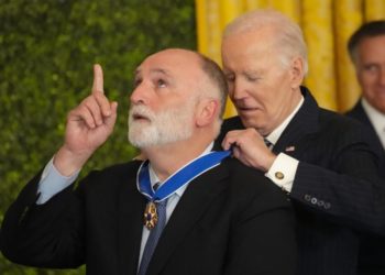 No, Trump no echó a José Andrés: el asturiano ya había renunciado