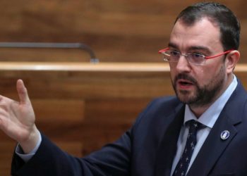 Barbón estalla contra la petición de congelar el arancel ambiental: «Jamás pensé que leería al PP defender a Trump»