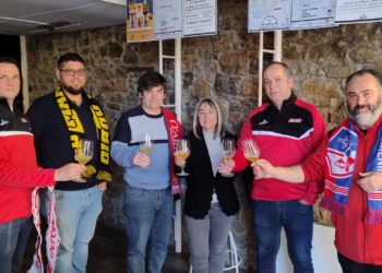 ‘Esto ye Ciares’, artífice de la última gran alianza deportiva de Gijón… Y, además, a cuatro bandas