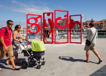 La veta del turismo crece hasta el «récord» en Gijón: más de 1,8 millones de visitantes la visitaron en 2024
