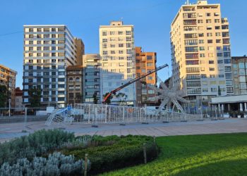 La ‘estrellona’ de El Náutico se despide de Gijón… ¿Hasta la Navidad que viene?