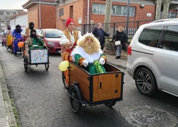 La magia de los Reyes llegó también a Santa Bárbara, El Coto, Pescadores y La Calzada