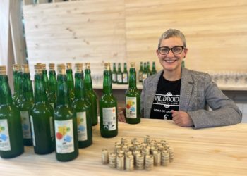 Enamorarse en un llagar, yoga y nuevas propuestas de visita, estrategia turística de Sidra Castañón