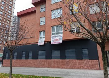 Demandan la insonorización del local empleado por los jubilados de Los Puertos en El Polígono: «El que tiene la solución en su mano es el Ayuntamiento»