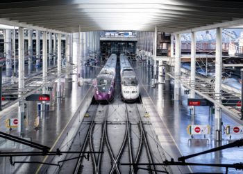 La normalidad vuelve a los servicios AVE y AVRIL después del fallo de software que dejó en tierra a más de 14.000 viajeros en Año Nuevo