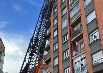 Caída de escombros en la calle de Colón