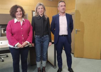 Yolanda Díaz defiende la participación pública en ArcelorMittal durante su visita a Asturias