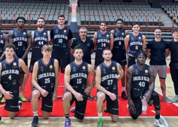 Nacho Galán: «¿Es mejor tener un equipo en ACB o traer un torneo de pádel durante una semana?»