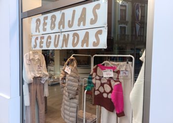 Las tiendas minoristas de moda y las de alimentación ganan en Gijón: hay una de cada sector por cada 400 habitantes