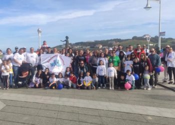 Globos, sonrisas… Y personajes de ‘Star Wars’: la Marcha Solidaria contra el síndrome de Noonan regresa a Gijón