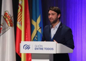 Andrés Ruiz (PP de Gijón): «Un partido como el nuestro debe contar con entidad propia para dar estabilidad a la ciudad»