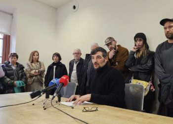 «Somos una colección de cabreos», clama desde ‘PuxaLABoral’ la comunidad artística del centro