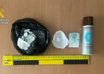 Una confesión, un calzoncillo ‘cargado’ y dos bolsas de ‘coca’: el cóctel que deja un detenido en el Aeropuerto de Asturias