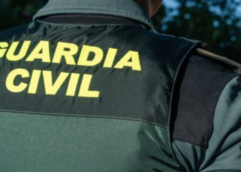 Policía, guardia civil, militar… Los disfraces con los que hay que tener cuidado (y sentido común) este Antroxu