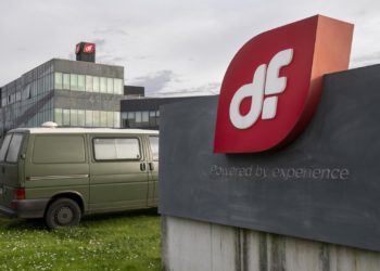 Los minoritarios de Duro Felguera buscan conversar con SEPI y socios para respaldar una solución definitiva