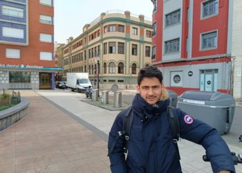 Nacho Cases: «La docencia no me supone un cambio drástico; sigue siendo un trabajo de formación»