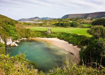 La desaparición de un hombre activa desde anoche un importante dispositivo de búsqueda en Llanes