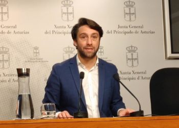 Andrés Ruiz (PP) denuncia que los asturianos sean los segundos que más IRPF paguen