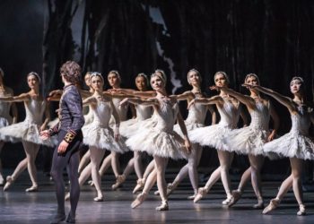 ‘El lago de los cisnes’ del Royal Ballet vuelve a la gran pantalla en Asturias
