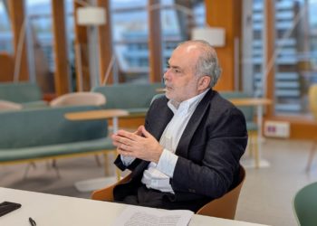 Ferreira presenta hoy los avales para disputar a María Calvo la presidencia de FADE