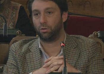 Ruiz acusa a Zapico de «castigar» a Gijón en vivienda pública y de ignorar al Pleno Municipal