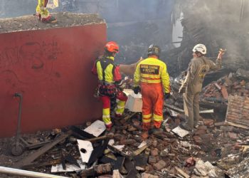 Una explosión de gas en Mieres deja 17 heridos, 3 de gravedad