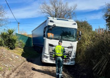 El conductor del camión atascado en Corvera superaba ocho veces la tasa de alcohol permitida