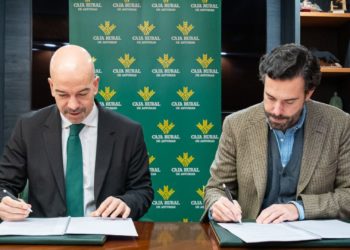 Caja Rural de Asturias y AJE Asturias renuevan su acuerdo para apoyar a PYMES y autónomos