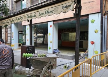 Comienza el cambio de rostro del antiguo Savoy para transformarlo en una hamburguesería ‘gourmet’