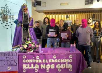 La ‘Santina Queer’ reaparece para reclamar la «supresión del delito de ofensas a sentimientos religiosos»