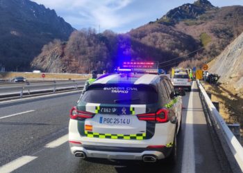 Lunes negro en las carreteras asturianas: dos fallecidos en una jornada para olvidar