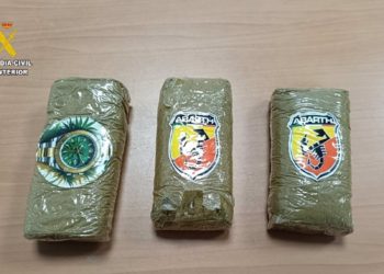 De Asturias a Galicia a toda velocidad y con 300 gramos de hachís escondidos bajo el asiento