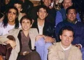 Víctor Manuel, Sabina, Antonio Flores, Serrat, Ana Belén… la foto ‘irrepetible’ de Gijón cumple 31 años