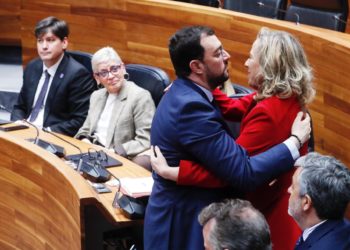 Barbón califica de «generosa» la decisión de Díaz de dimitir y pospone su relevo a después de Semana Santa