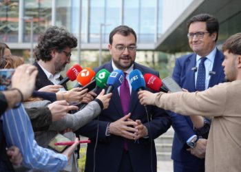 Barbón pone el foco en Blue Solving: «Todo apunta a que pudiera estar haciendo cosas distintas a las autorizadas» en Cerredo