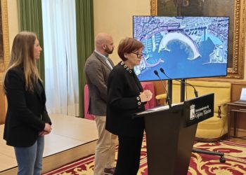 «La no cesión de los terrenos» para el paseo de Naval Azul «podría constituir incumplimiento de contrato», asegura Moriyón