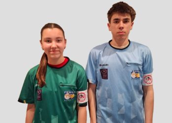 Un brazalete blanco para proteger a los árbitros menores de edad: la campaña que inicia la Federación de Balonmano