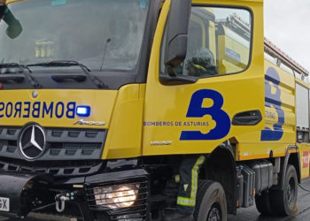 Una persona fallece en Cangas del Narcea al volcar su tractor