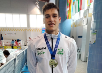 Asturiano y ‘olayista’: Mario Méndez se hace con dos oros en el Campeonato de España Universitario de Natación