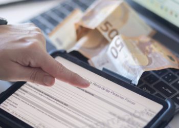 Las ayudas por la DANA y el pago por Bizum, grandes novedades de la Campaña de la Renta que empezará mañana